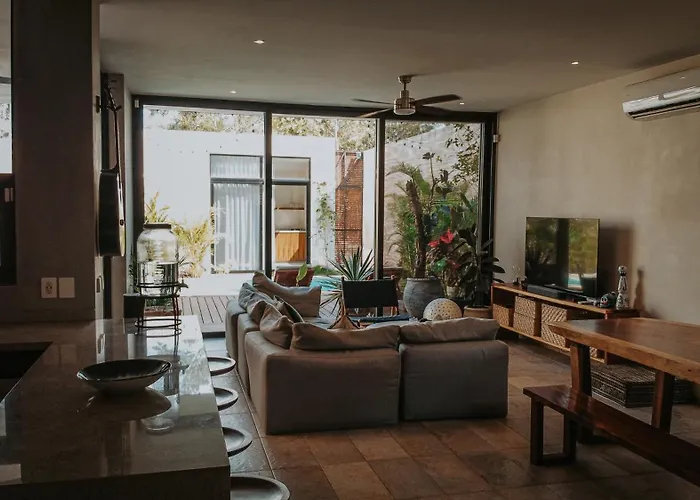 Casa Del Loro 3 Bedroom Luxury With Private Pool Apartment